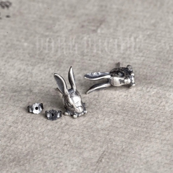 Single Accent S925 Sterling Silver Retro Punk Rabbit Stud Earring - Picture 4 of 8
